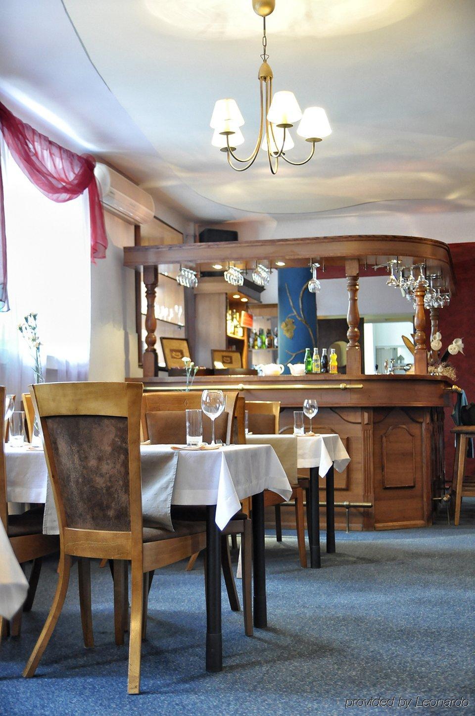 Hotel Brojan à Jaworzno Restaurant photo