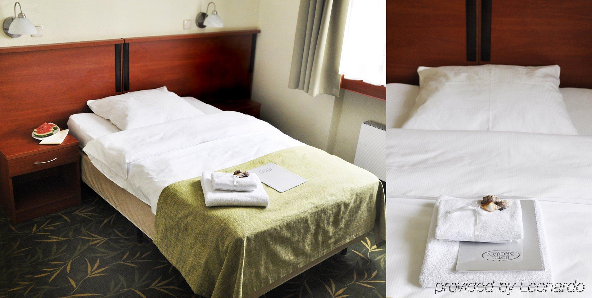 Hotel Brojan à Jaworzno Chambre photo